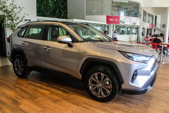 TOYOTA RAV4 2.5 VVT-IE HYBRID SX CONNECT AWD CVT